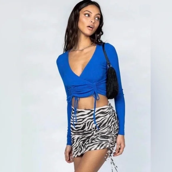 Princess Polly Blue Ribbed Faux Wrap Crop Top Long Sleeve Size 13 - Picture 2 of 4